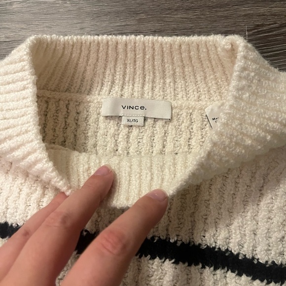 Vince | Ribbed Striped Mockneck Sweater Cotton Minimalist Beachy Contemporary - Picture 3 of 4